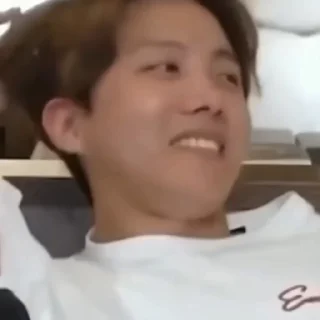 😐