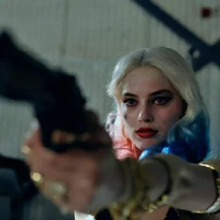 😠