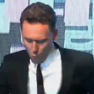 🕺
