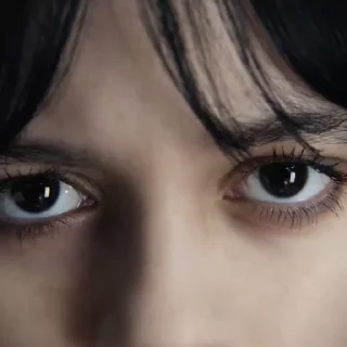 👀