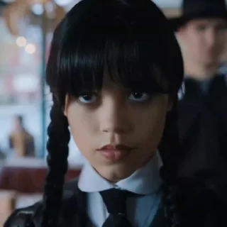 😐