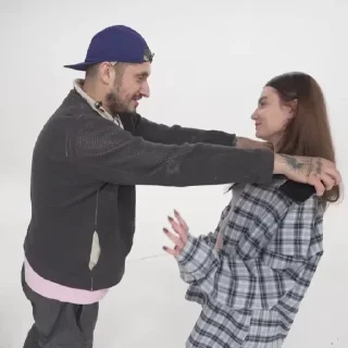 😄