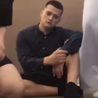 🕺