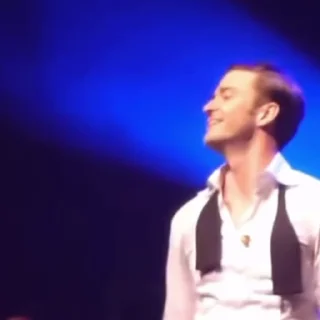😛