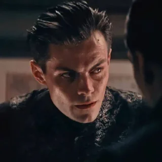 😐