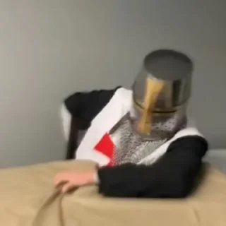 👑