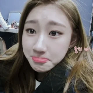 😢