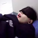 😴