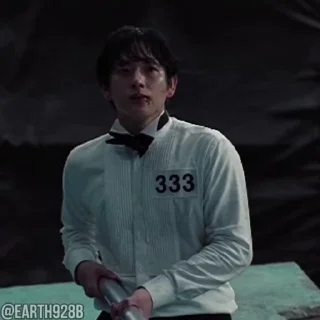 😐