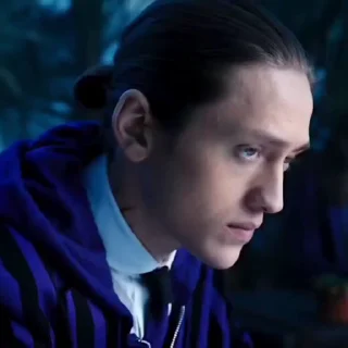 😐