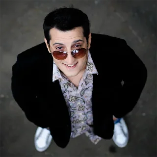 😎
