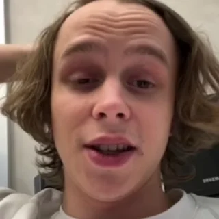 🥴