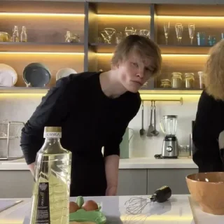 😏