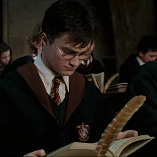 📖