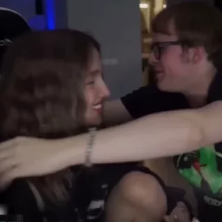 🫂