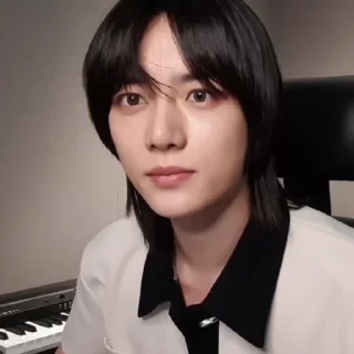 👀