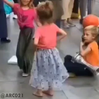 🕺