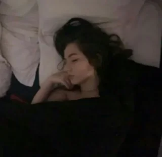 😴