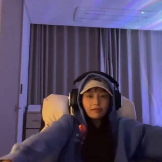 🗯