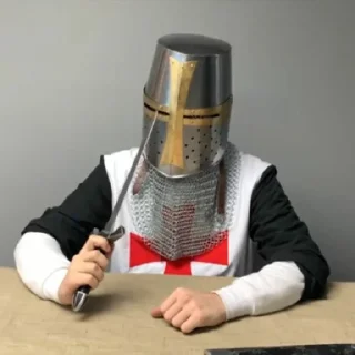 👑
