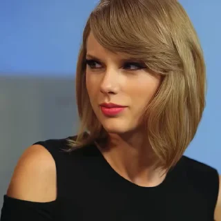 😨