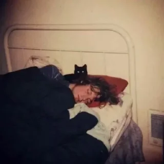 😴