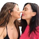 👩‍❤️‍👩