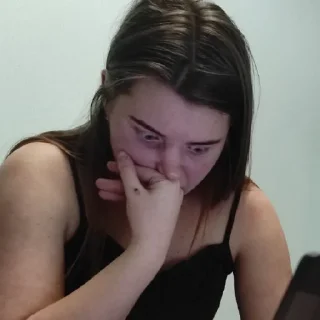 😳