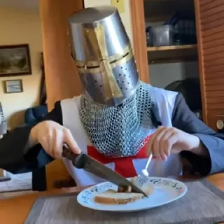 👑