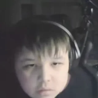 👀