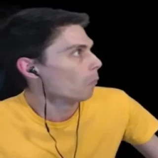 🗿