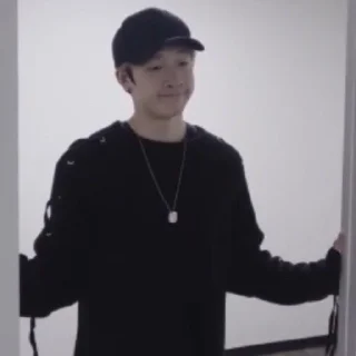 😐