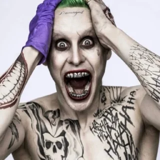 😱