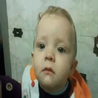 ☹