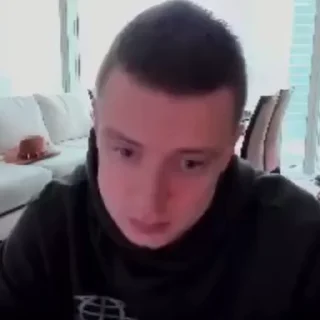😮