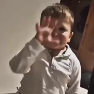 ✊
