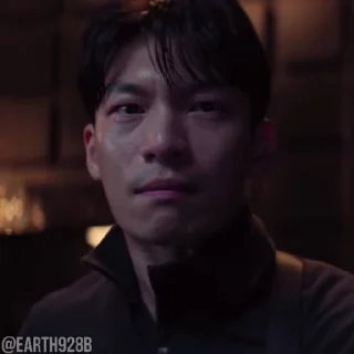 ☹