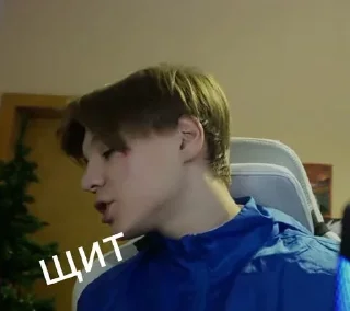 🗿