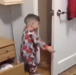 😂
