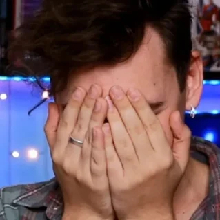 😭