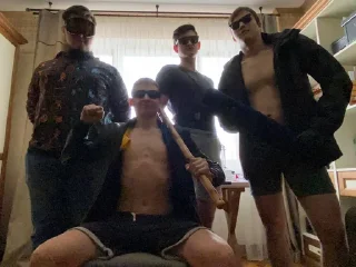 😎