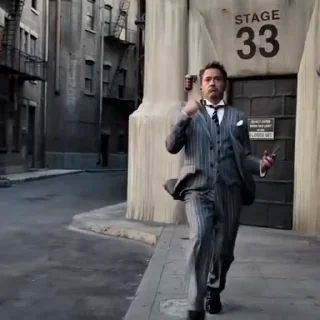 🕺