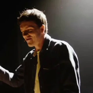 🕺