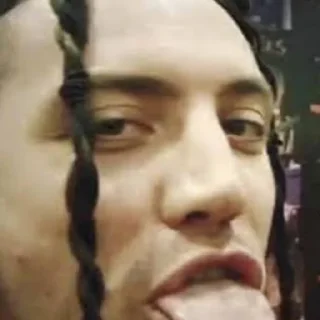 👅