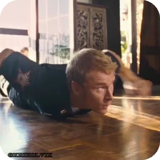 🙇