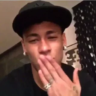 😘