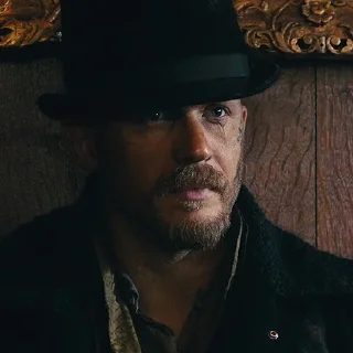 🎩