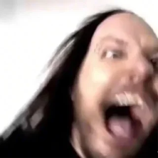 😈