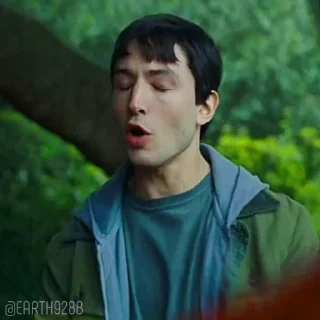 😘