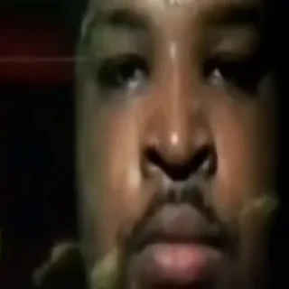 👹